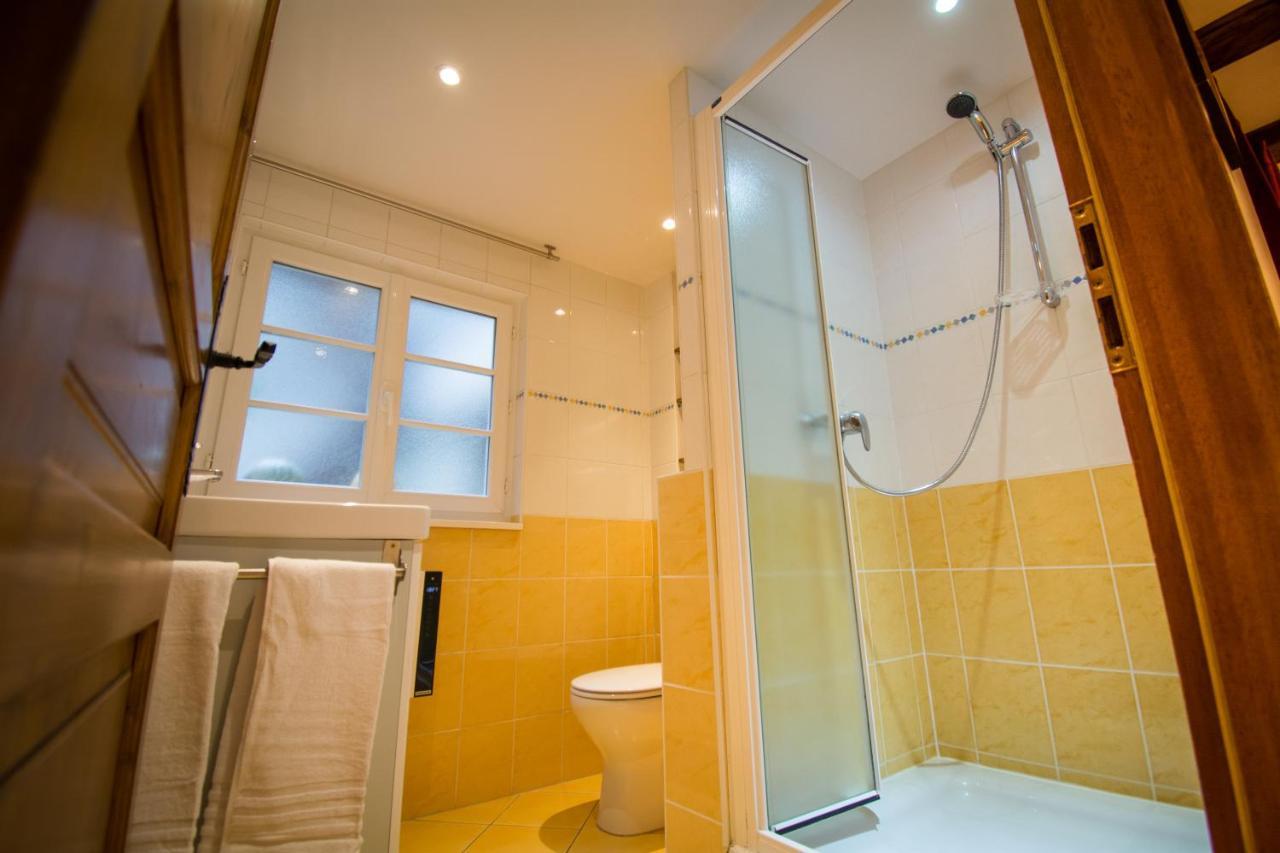 Gite **** Des Bains Estrasburgo Exterior foto